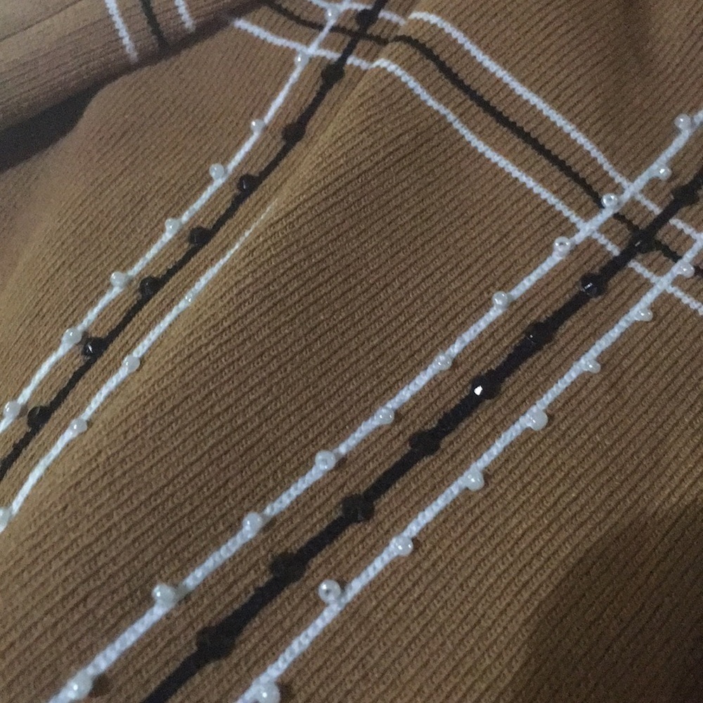 FINITY KNIT TOP - Picture 7 of 8
